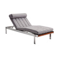 **Chaise longue moderne en métal avec matelas rembourré**